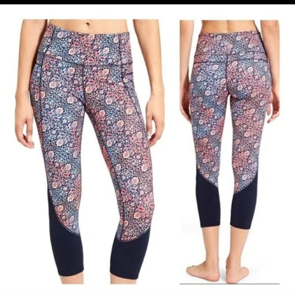 Athleta High Rise Chatarunga Cropped Leggings Size S - Picture 1 of 4